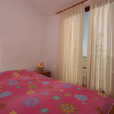 - Mulo 6155h * Vrsi